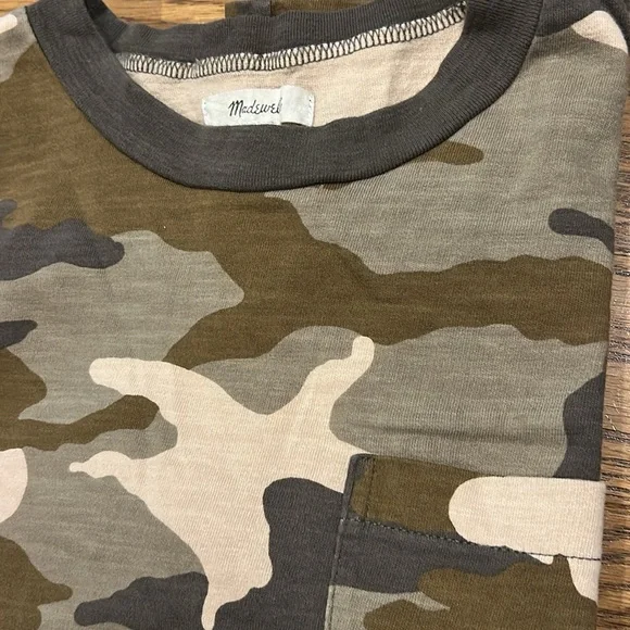 MadeWell Cottontail Camo Crop T-Shirt.  Small - Picture 13 of 15
